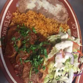 29. Lengua en Salsa Plate Special
