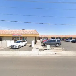 the parking lot of a motel