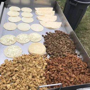 Tacos , mulitas vampiros we have it all ....