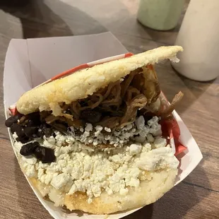 Arepa pabellon