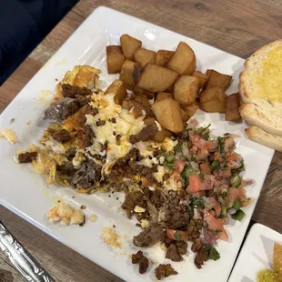 Chorizo and steak omelette with Gouda, pico