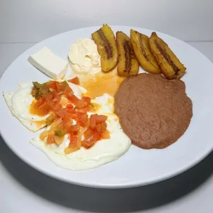 a plate of mexican food