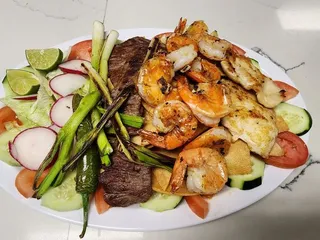 Aurinas Restaurant