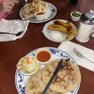 Pupusas reveultos