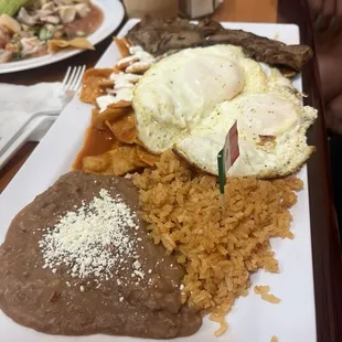 Chilaquiles Rojos o Verdes