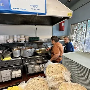 interior, crepes