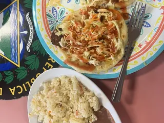 Pupuseria Cabanas
