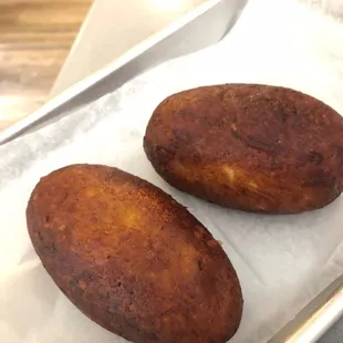 Empanadas de Platano (sooo yummy!) there's like a cream thing inside and soft plantains