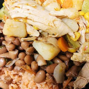 CALABAZA CON POLLO BOWL $6.99 INCLUDES 32OZ DRINK