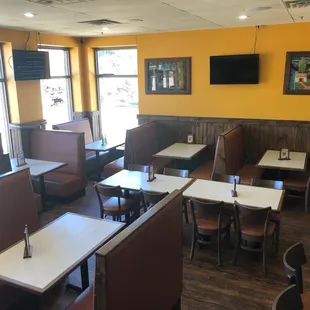 Las Enchiladas- Front Entrance Dinning and Bar Back Right