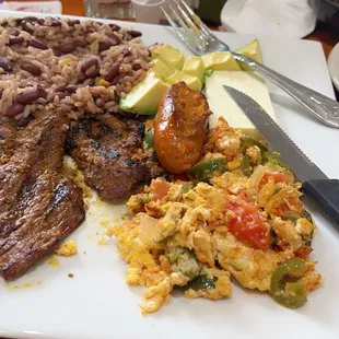 Breakfast salvadoreño  delicioso