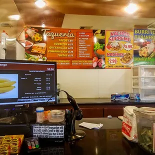 Las Espuelas - Carniceria Panaderia y Taqueria in Lemoore, California