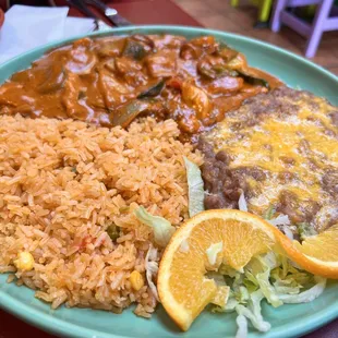 a plate of mexican food