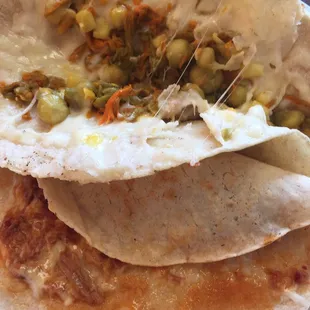 Quesadilla se Flor de calabaza  &amp; chicharrón, mmm very good!