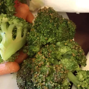 I asked for steamed veggies for my baby and got old microwaved broccoli.