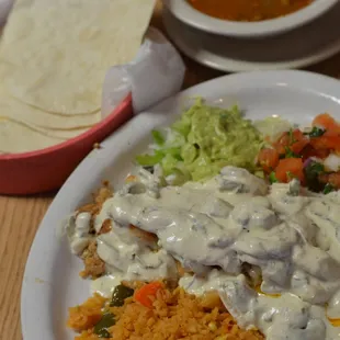 food, chicken wings and fried chicken