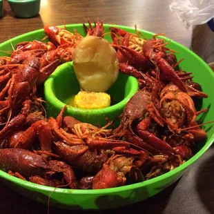 On Friday nights during crawfish season, las Fuentes will have boiled spicy crawfish. Very flavorful n spicy