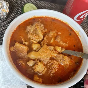 Highly recommend el menudo, enchiladas verdes, y los sopes !!