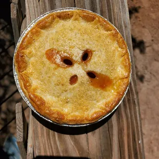 a smiley face on the crust