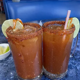 Unas micheladas de Victoria beer