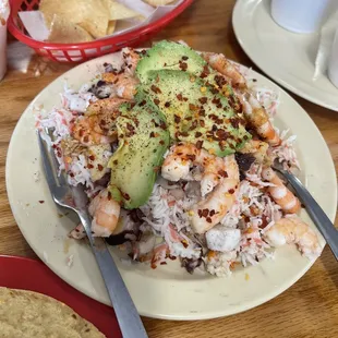 a plate of mexican food