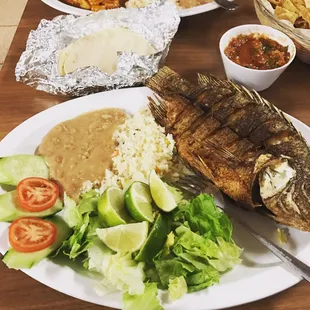 fish, grilled fish, seafood, food, grilled seafood