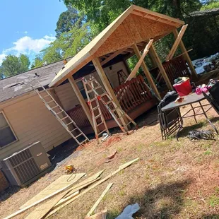 ramen and noodles, outside