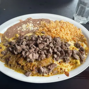 Chilaquiles with steak