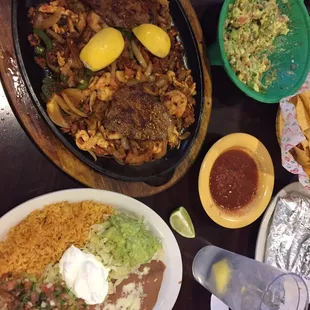 Las Maracas fajitas