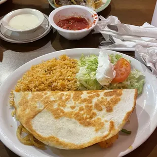 Shrimp quesadilla dinner