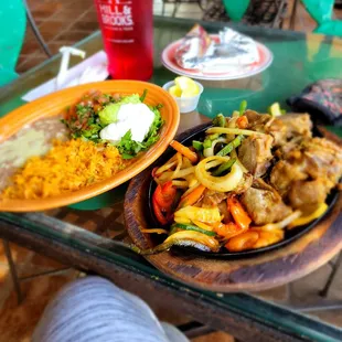 Look at all this food! Carnitas fajitas!