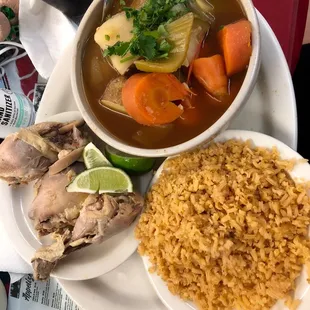 Caldo de Pollo
