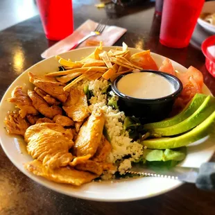 Chicken and avacado salad