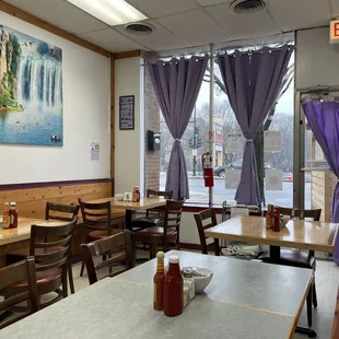 Another view of the additional eating area.