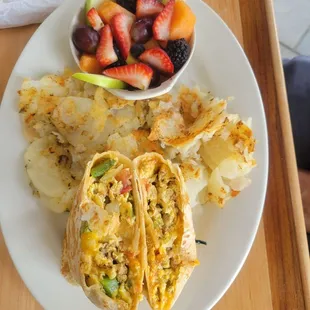 Chorizo wrap with hashbrown and fruit