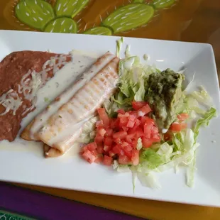 a plate of mexican food