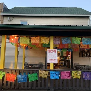 Open air inside and outdoor seating.
