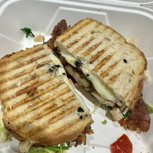 Spicy chicken sandwich (wasn't spicy)