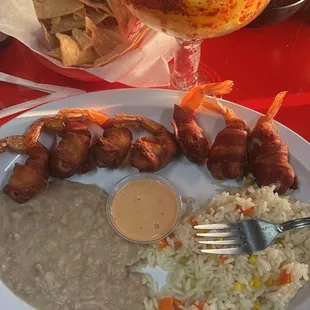 a plate of mexican food