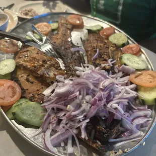 pescado sarandiado/ grilled fish