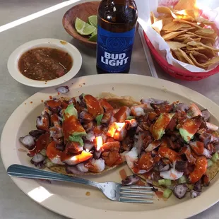 Ricas las tostadas de Camarón con pulpo