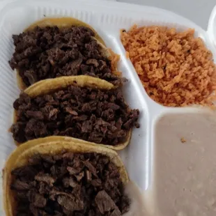 3 asada tacos rice and beans