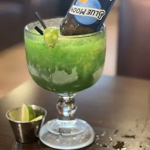 Lunar mango margarita