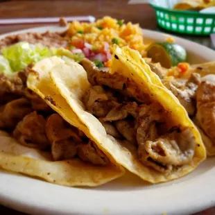 a plate of mexican food