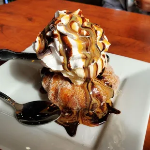 Churro Donut Dessert - a churro donut, scoop of ice cream, whipped cream, fudge, caramel... I mean, C&apos;MON!