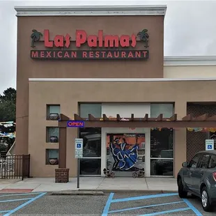 This is the storefront to the restaurant.  Photo taken June 12, 2021.