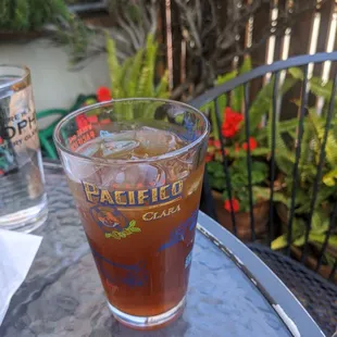 1 pt of pacifico.. Sike it's unsweetened tea