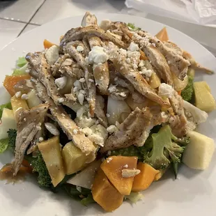 A Salad with everything!