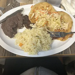 Pupusa meal