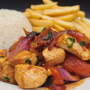 POLLO SALTADO